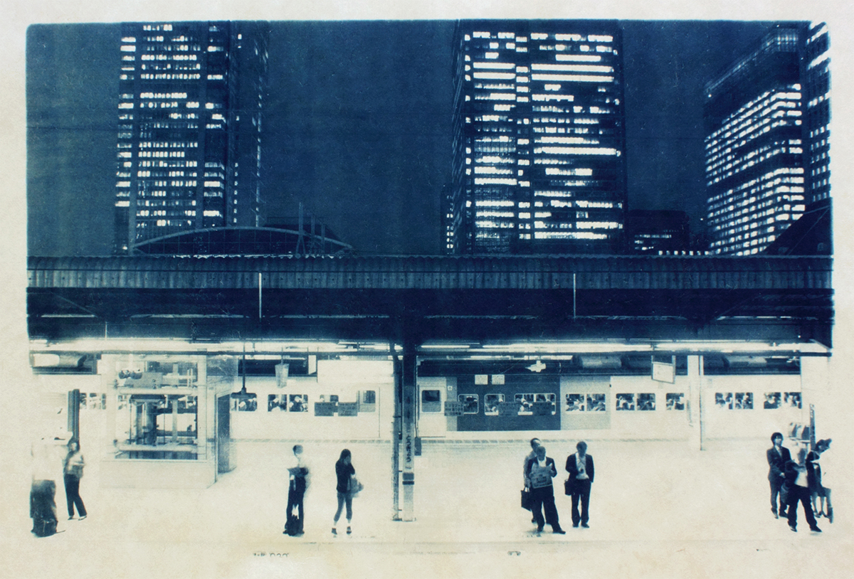 《東京駅》和紙にサイアノタイププリント、56.5×86.5cm、2009年