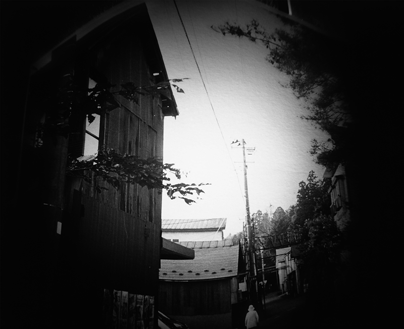 《土沢、2014年》ピンホールカメラによる撮影、インクジェットプリント、2014年